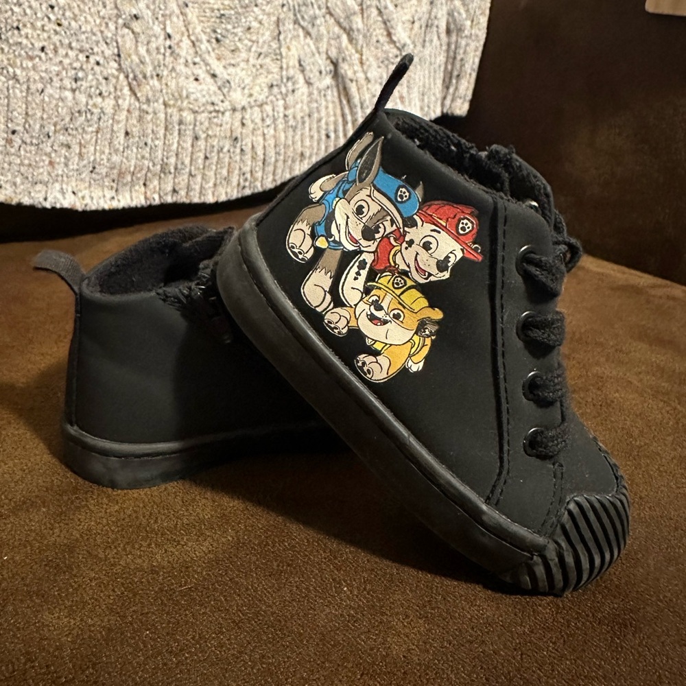Pre-loved | Zara Paw Patrol Black High-Top Sneaker | US 4 | EU 20